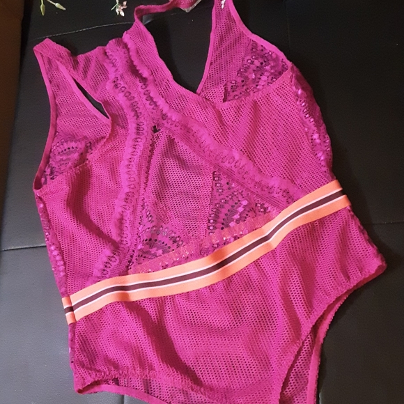 NWOT VICTORIAS SECRET BODYSUIT MEDIUM - Picture 5 of 7